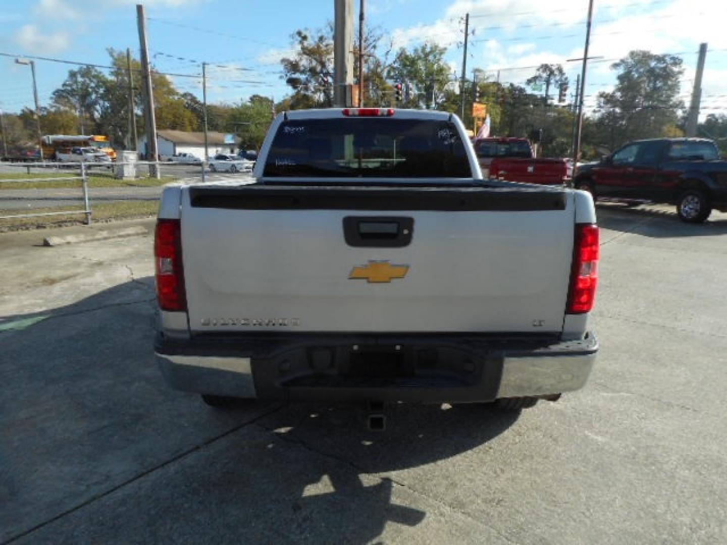 2013 SILVER CHEVROLET SILVERADO LT (1GCRCSE00DZ) , located at 390 Hansen Avenue, Orange Park, FL, 32065, (904) 276-7933, 30.130497, -81.787529 - Photo#6